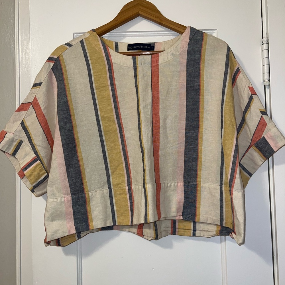 United By Blue Tan and Gray Cuffed Sleeve Crop Tee